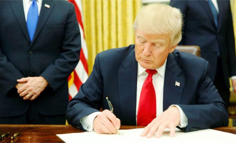 Trump Sign New Government Hiring Order